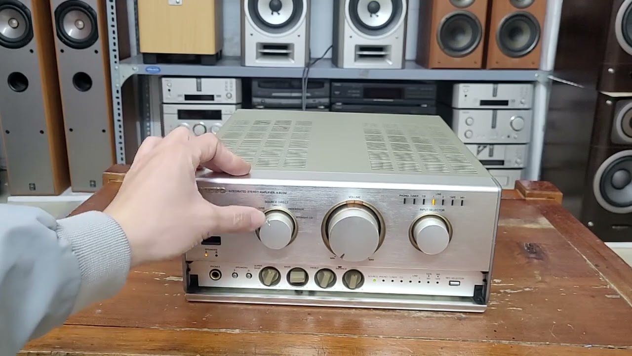 The Onkyo A922M Intech 275 amplifier delivers incredibly sweet