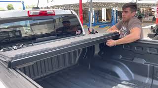 Chevy Colorado Tonneau Cover: BAKFLIP MX4 Truck Bed Cover screenshot 4