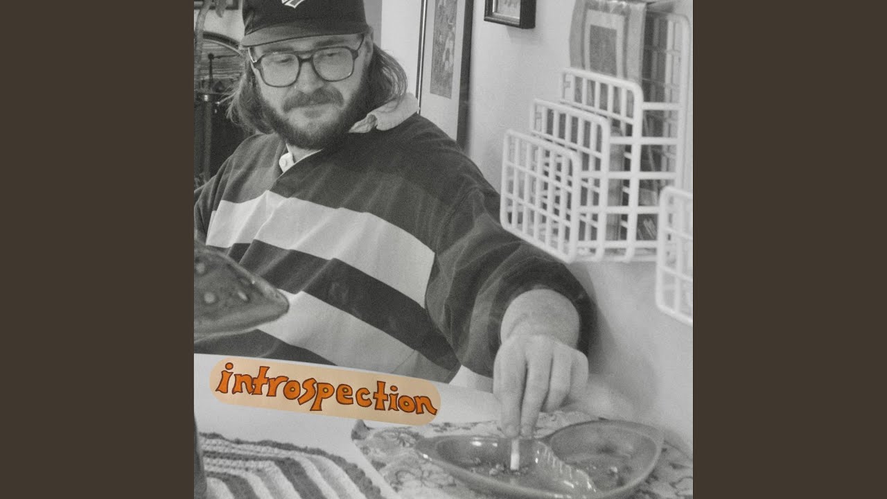 Guarda introspection su YouTube Guarda introspection su YouTube