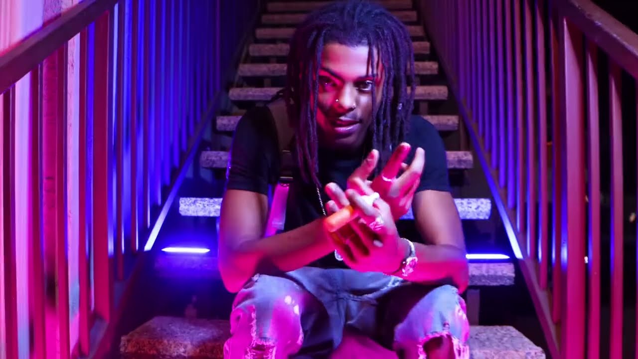 Guarda 2facenick -“Hey nick” (official music video) su YouTube Guarda 2facenick -“Hey nick” (official music video) su YouTube