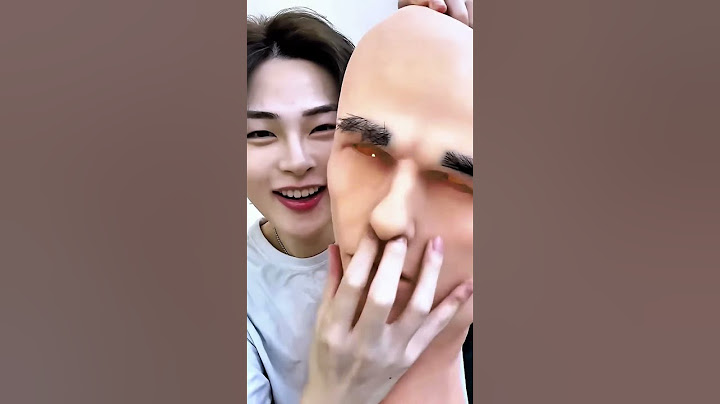 Realistic silicone face mask