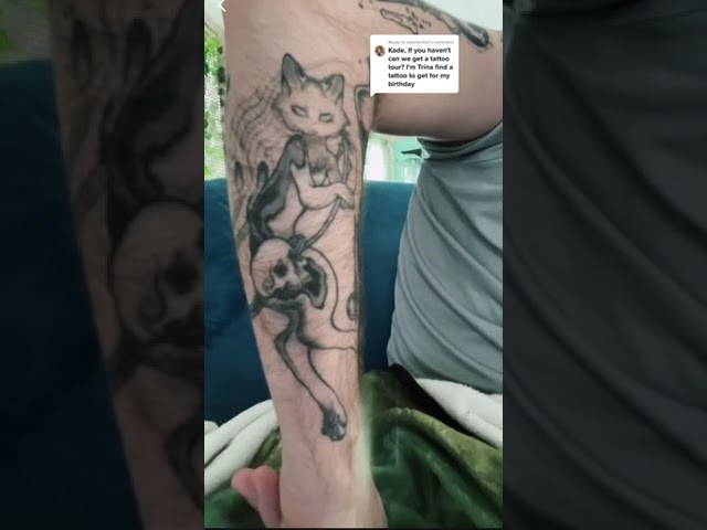 Kade gives a tattoo tour!