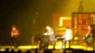 Rascal Flatts - Backwards (LIVE)