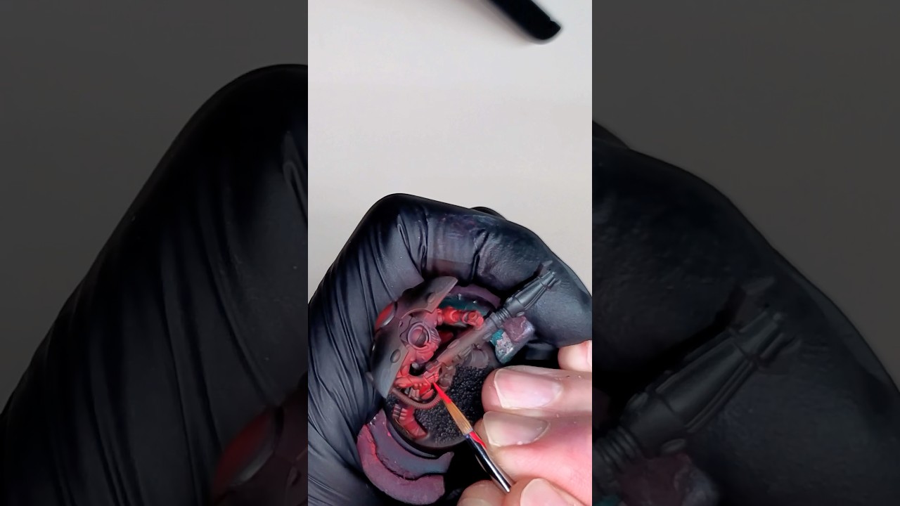 Airbrushing Warp Spider armor 🕸️ 