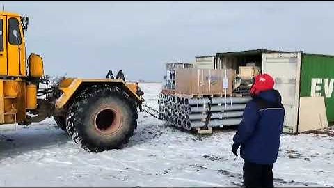 how to unload center pivot from container