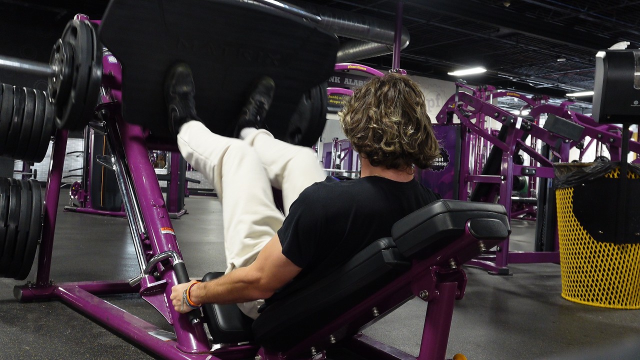 Intermediate Bodybuilders Intermediate Bodybuilding: Day 429 (Quad Day) - YouTube