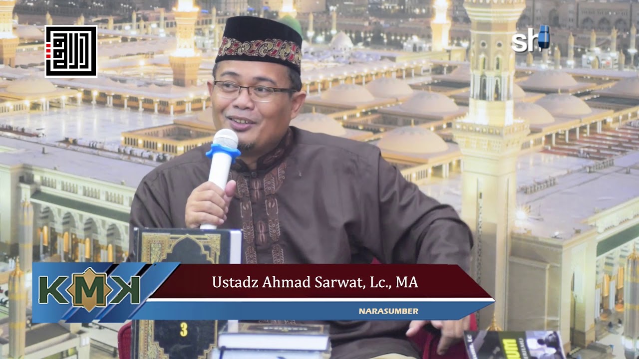 Makmum Beda Lantai Dengan Imam, Apakah Sah? - Ustadz Ahmad Sarwat, Lc., Ma.