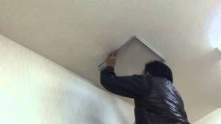 雨漏り修理の森板金　天井点検口1