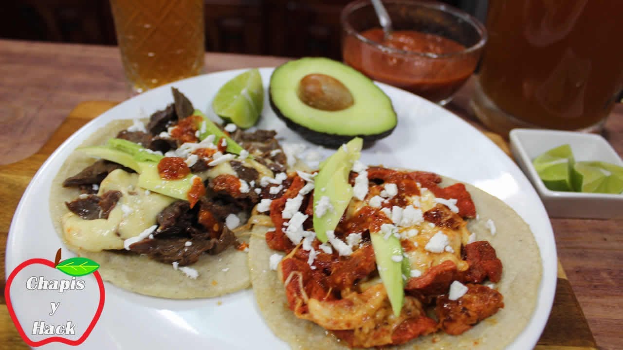 Tacos de Cecina Enchilada y Natural - YouTube