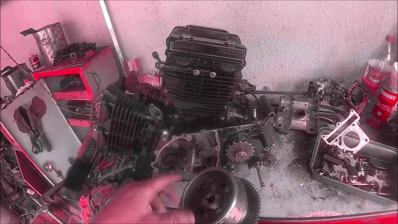 Desmontagem do motor em v 250cc-Comet/mirage