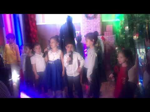 ზეიმზე ვიყავი პატარა ვიყავი