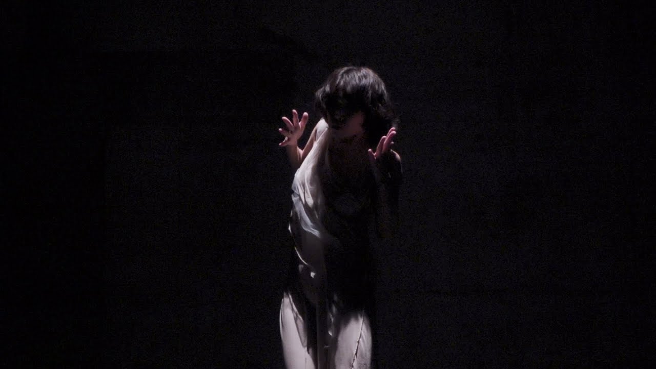 南 阿豆 ソロ公演『空の電球』5.31 ダイジェスト　Azu MINAMI Solo Butoh Performance 