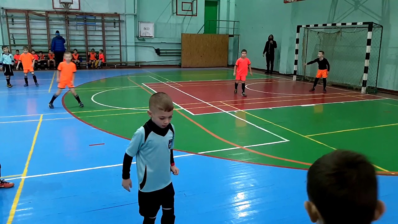 Спортшкола 13. Футбольный клуб Энергетик Пензенский. Энергетик Пенза футбольный клуб.