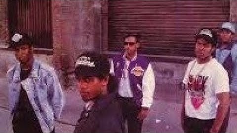 Eazy-E & N.W.A Recording Eazy Duz It Album (1987)