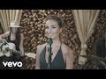 Jessie James Decker - Shoot Out the Lights (Live from Blackbird Studios)