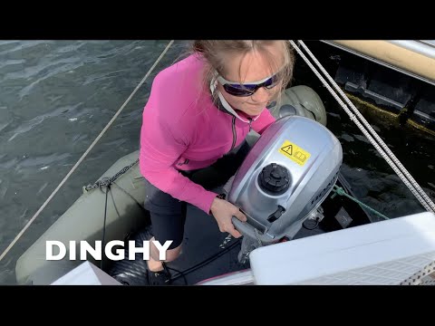 ⁣Buitenboordmotor op de dinghy plaatsen - Ep. 139