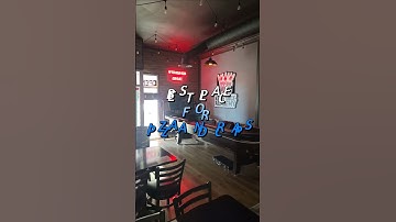 LAS VEGAS BEST HIDDEN GEM FOR PIZZA AND CRAPS. #lasvegasattractions #PIZZA #LASVEGASDEALS