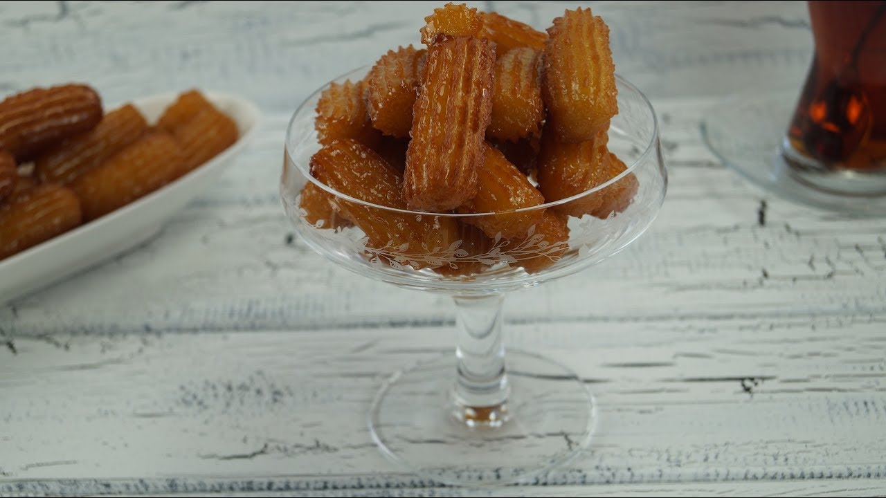 Türkischer Spritzkuchen In Zuckersirup Tulumba Tatlisi — Rezepte Suchen