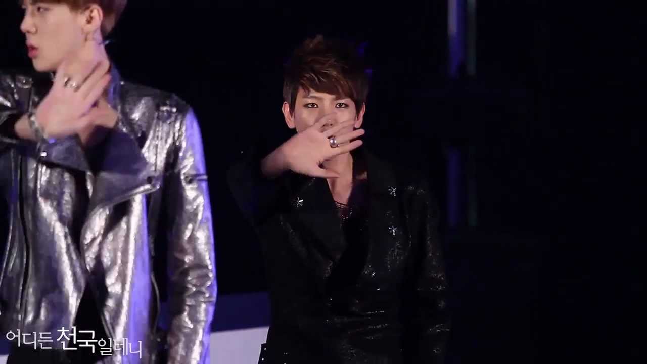 120530 두시탈출 컬투쇼 공개방송 - HISTORY (BAEK HYUN ver.)