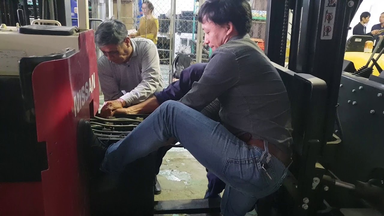 Forklift battery removal YouTube