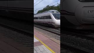 Download Lagu ALVIA SERIE 120 DESTINO MADRID-CHAMARTIN SALIENDO DE VITORIA #SHORTS MP3