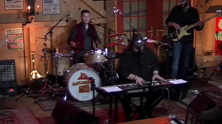 "THAT'S COOL" GRAYSON HUGH & THE MOON HAWKS Live @...