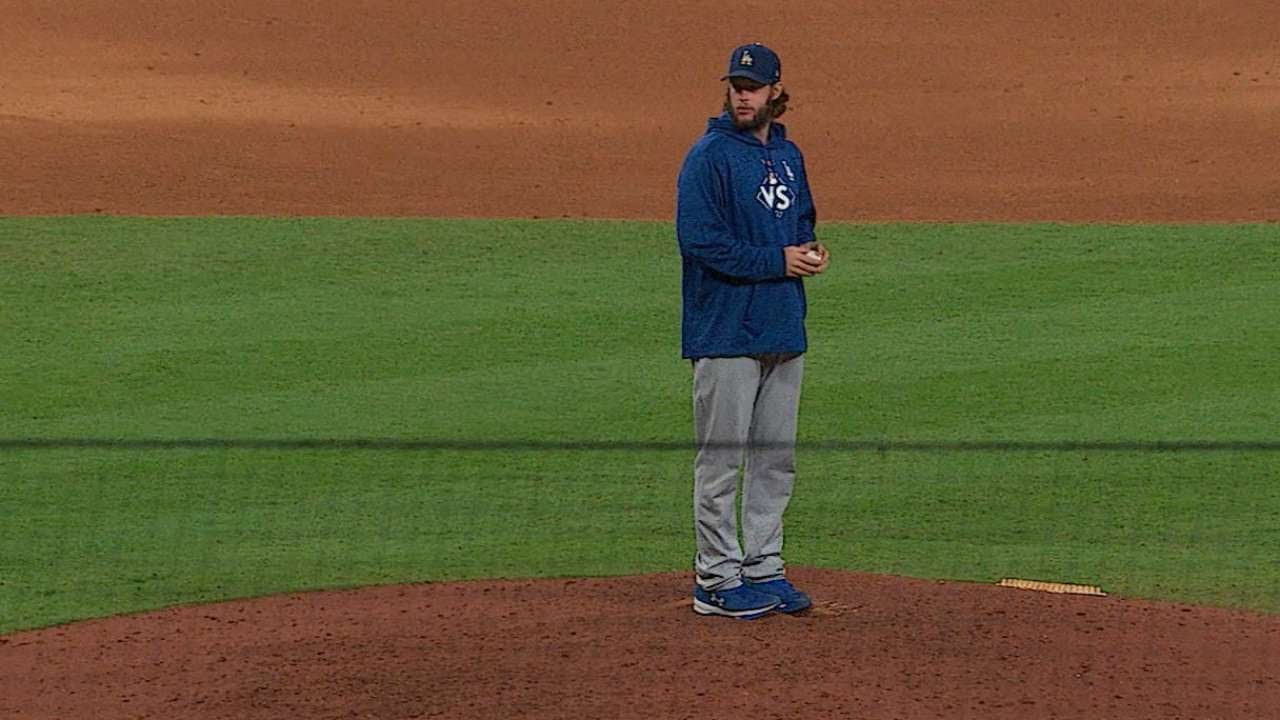 WS2017 Gm4: Kershaw sets on mound after Game 4 win