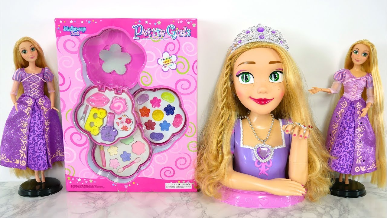 Princess Rapunzel  Deluxe Styling Head Barbie  Make up Set 