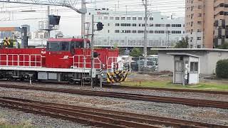 JR西日本安治川口駅でED300型安治川口貨物ターミナル入庫シーン（2019年10月26日土曜日）携帯電話で撮影