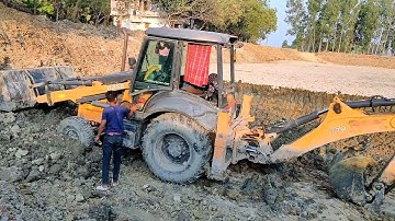 New Jcb 3dx Backhoe Loader Machine Loading Mud In Powertrack 434 Ds Plus Tractor | Jcb Tractor | Jcb