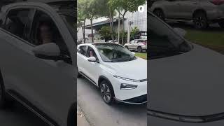Decenas de conductores hacen fila para realizar su prueba de manejo en los alrededores del Estadio N
