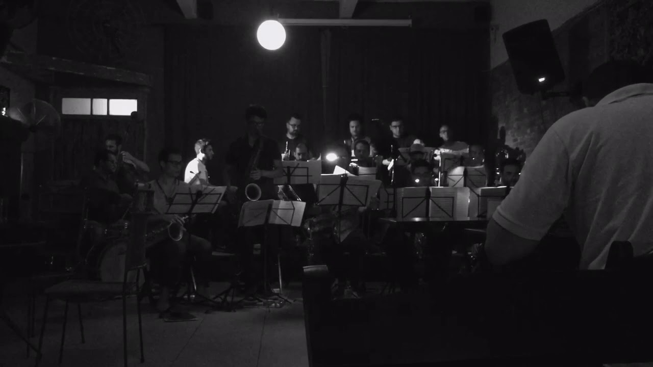 Cover Big Band Theory - Basie Straight Ahead (Count Basie).