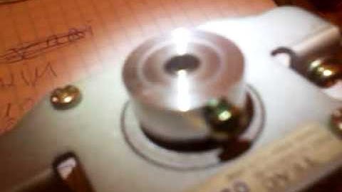 Unipolar step motor from old floppy drive.