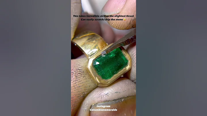 jewelry handmade - making emerald pinky rings 18K gold for men - DayDayNews