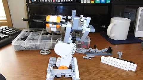 Lego mindstorms NXT Biped Robot P254 2