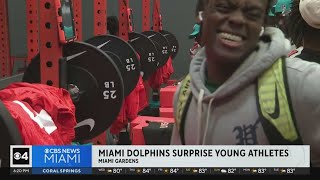 Miami Dolphins surprise local high school with weight room makeover