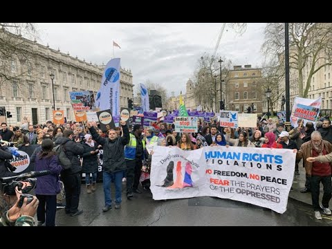 british kashmiri and pakistani women held a protest