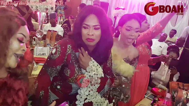 Kemi Afolabi &her Daughter,Iyabo Ojo &Fathia Balogun Dance as they spray her money at her Birthday