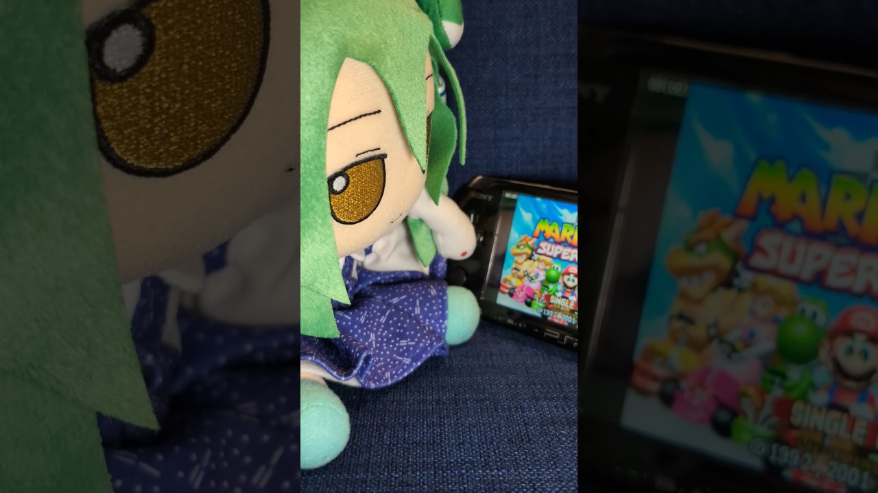 Sanae's PSP is broken! 