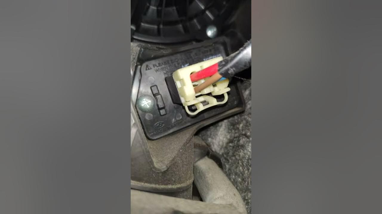 Hyundai ix20 heater or blower resistor location. - YouTube