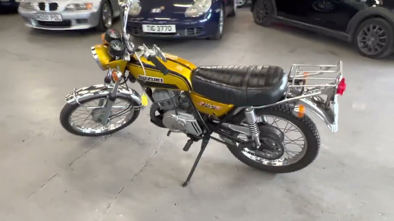 Suzuki TS125 - YouTube
