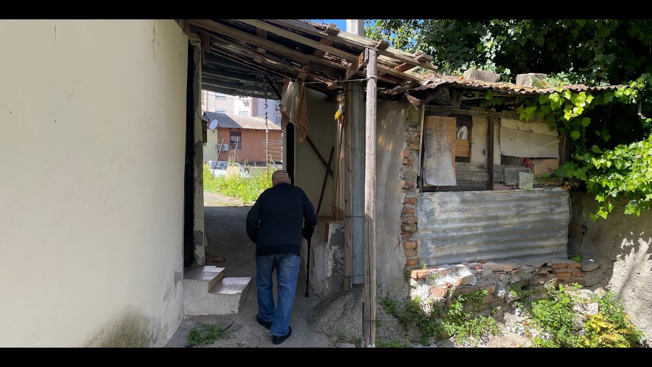 Storie di chi ha toccato il fondo: come si vive in 20 baraccopoli di Messina