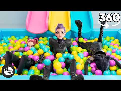 ٣٦٠ درجة رومي وميرا عالقان في حلقة مميتة الواقع الافتراضي بدقة ٨ كيه