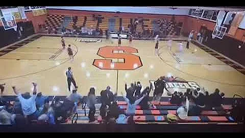 Miraculous full-court buzzer-beater for Somerville...