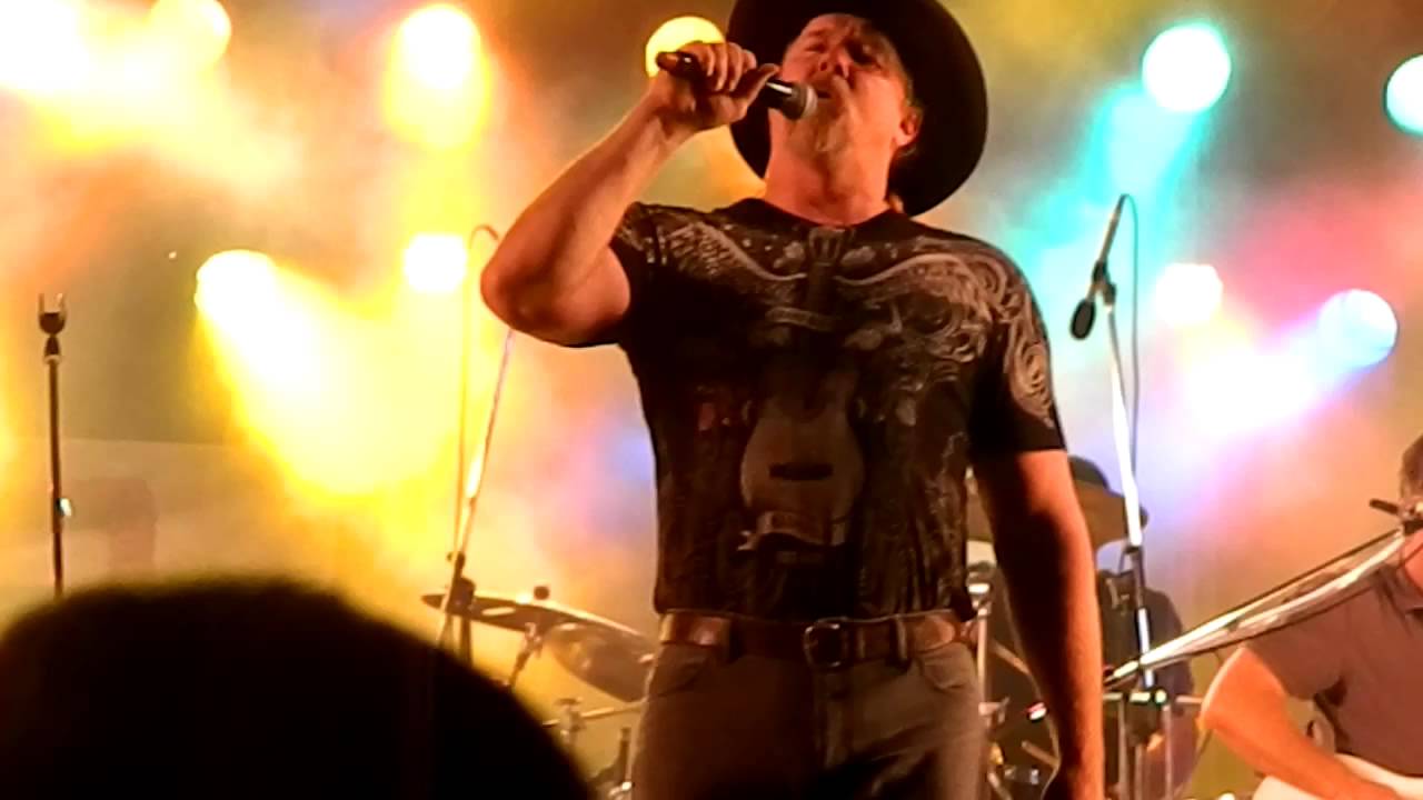 Trace Adkins live in Kadena AB, Japan