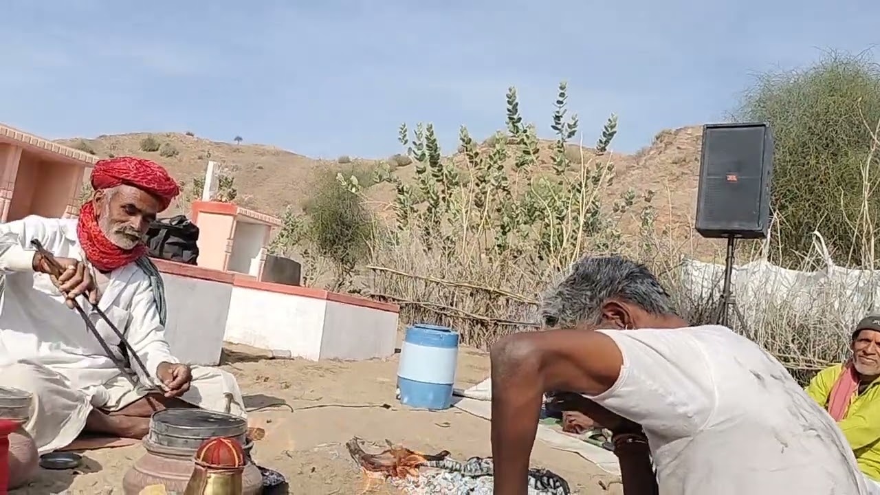 गायक पदमाराम परिहार देरासर बाड़मेर राजस्थान भोपा में नृत्य लिखमाराम परिहार देरासर बाड़मेर राजस्थान