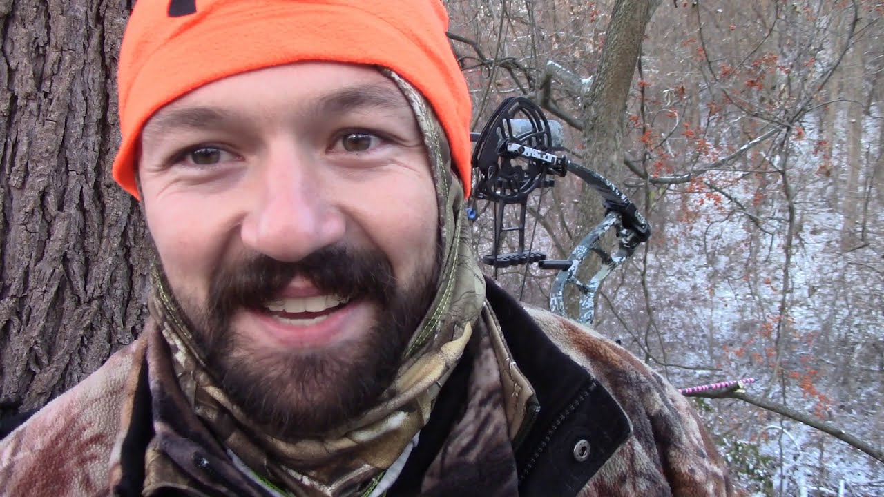 Michigan Hunting 2018 Big Buck Down With The Bow During Gun Season michigan-hunting-2018-big-buck-down-with-the-bow-during-gun-season