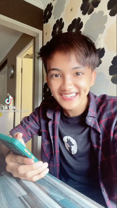 Wahyu Kadeo bagi bagi nomer WA 😯 Spesial 12M ‼️ #wahyukadeoo #viralditiktok #tiktok2021 #youtubers