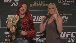 UFC 219: Primeira encarada entre Cris Cyborg e Holly Holm