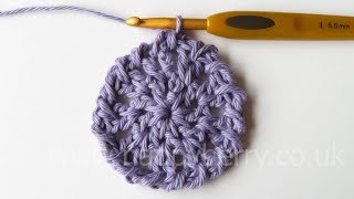 This quick coaster tutorial crochets up super fast! and has a really interesting backwards border. Have fun! 

A few have mentioned this is the crab stitch used on the border, it's very similar but not exactly the same as I add a chain in between to make it easier. 

Please support me:
https://www.patreon.com/happyberrycrochet

Written Patterns here: 
https://www.happyberry.co.uk 
https://www.instagram.com/happyberrycrochet

Please do not share, copy, write out or translate this video without permission. Copyright and all rights reserved to HappyBerry.